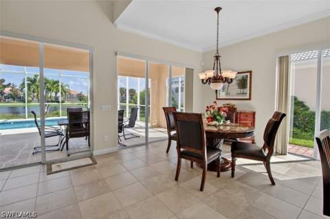 7919 Valentina Ct, Naples FL - photo 10 of 42