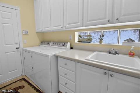 7919 Valentina Ct, Naples FL - photo 22 of 42