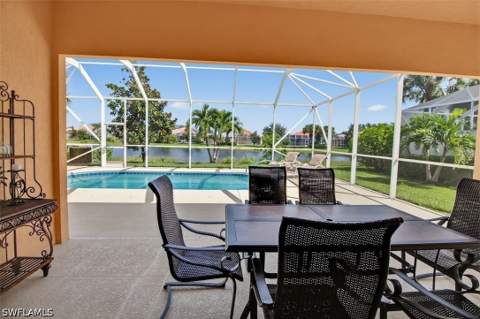 7919 Valentina Ct, Naples FL - photo 24 of 42