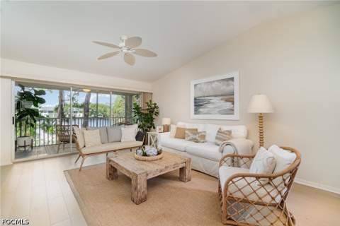 1160 Sarah Jean Cir D204, Naples FL - photo 14 of 36