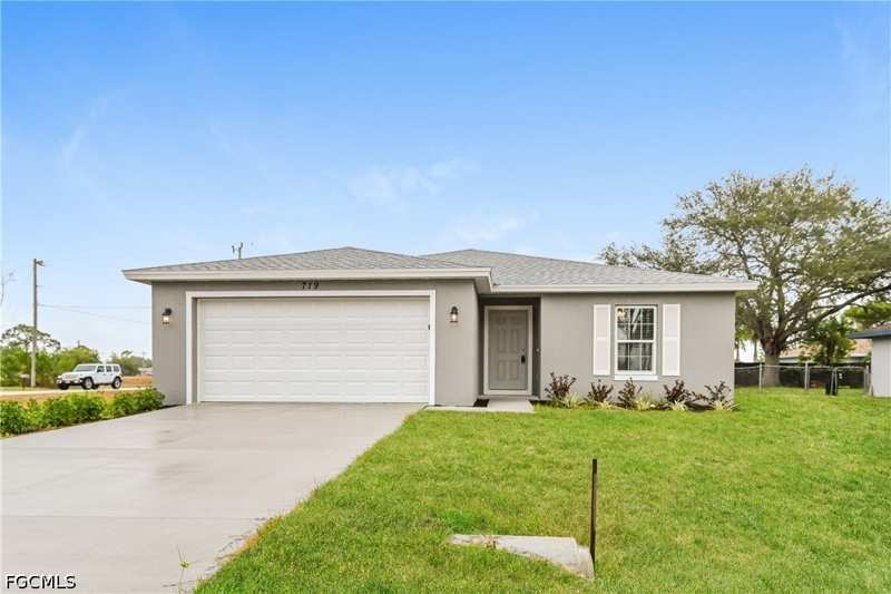 4 bedroom SingleFamilyResidence at 719 SW 13th Ter, Cape Coral, Cape Coral — photo 1