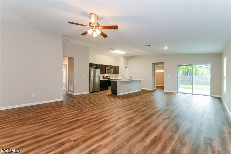 4 bedroom SingleFamilyResidence at 719 SW 13th Ter, Cape Coral, Cape Coral — photo 3