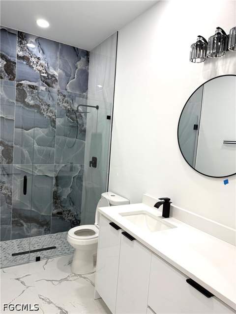 914 Sunrise Blvd, Lehigh Acres FL - photo 13 of 17