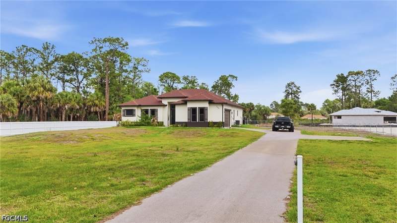 3 bedroom SingleFamilyResidence at 3043 18th Ave NE, Golden Gate Estates, Naples — photo 4