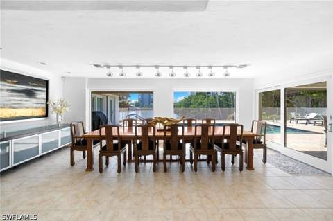 319 Pirates Bight, Naples FL - photo 13 of 26