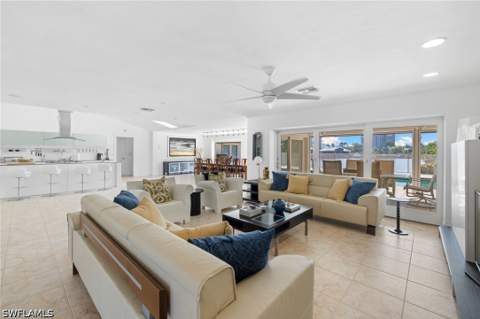 319 Pirates Bight, Naples FL - photo 14 of 26