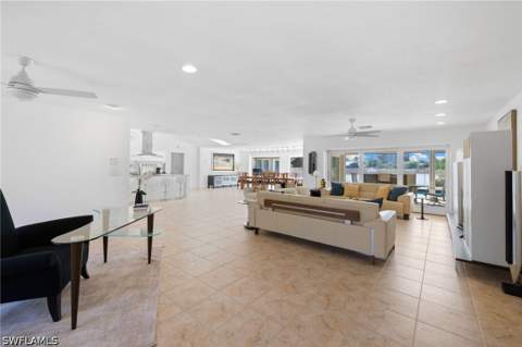 319 Pirates Bight, Naples FL - photo 18 of 26