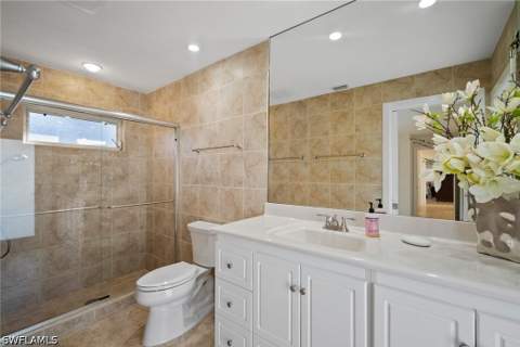 319 Pirates Bight, Naples FL - photo 20 of 26