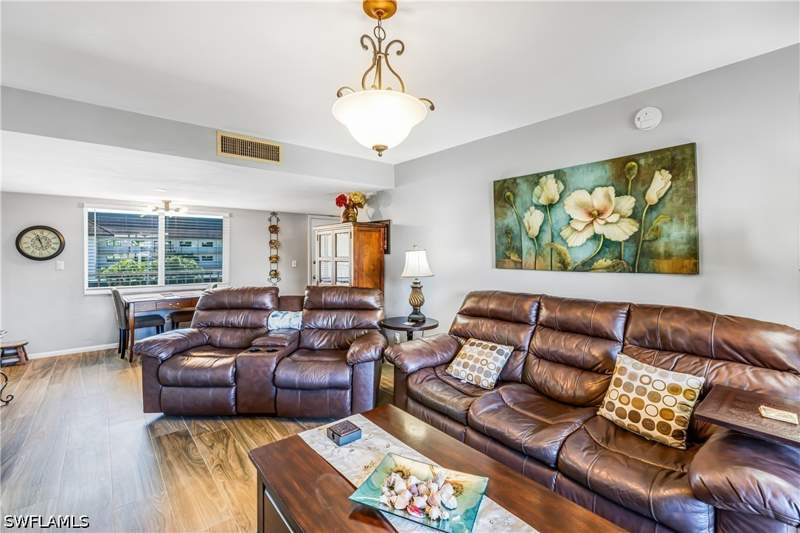 2 bedroom Condominium at 921 Seagrape Dr 308B, Marisol Plaza, Marco Island — photo 3
