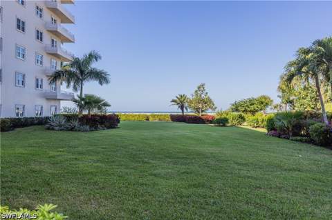 240 Seaview Ct 105, Marco Island FL - photo 9 of 16
