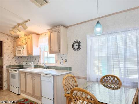 2 Jade Dr 2J, Naples FL - photo 11 of 44