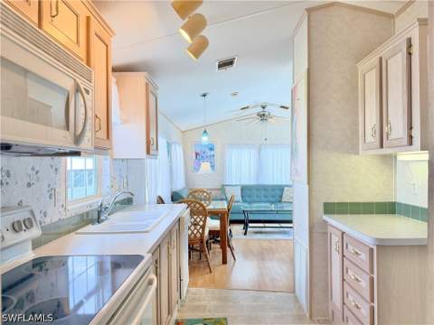2 Jade Dr 2J, Naples FL - photo 12 of 44