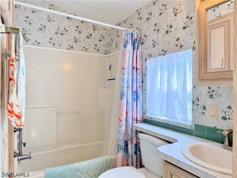2 Jade Dr 2J, Naples FL - photo 6 of 44