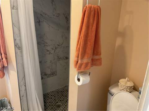 4617 Forest glen Dr, North Fort Myers FL - photo 15 of 27