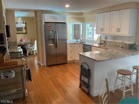4617 Forest glen Dr, North Fort Myers FL - photo 23 of 27
