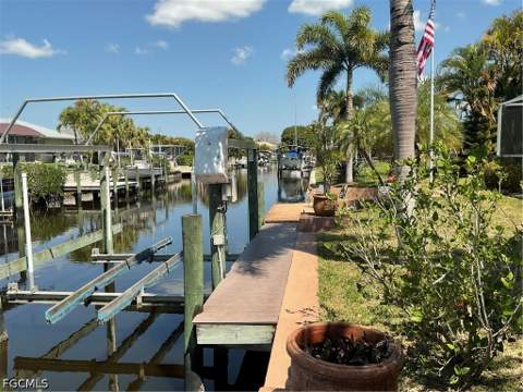 4617 Forest glen Dr, North Fort Myers FL - photo 7 of 27