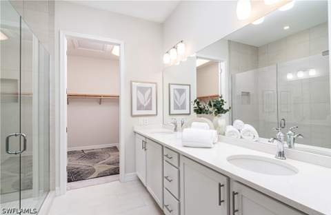 315 Indies Dr W 202, Naples FL - photo 6 of 21
