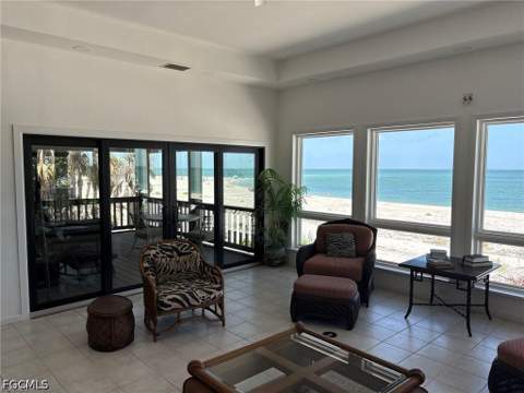 484 Gulf Bend Dr, Captiva FL - photo 10 of 49