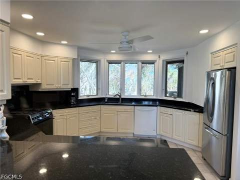 484 Gulf Bend Dr, Captiva FL - photo 17 of 49