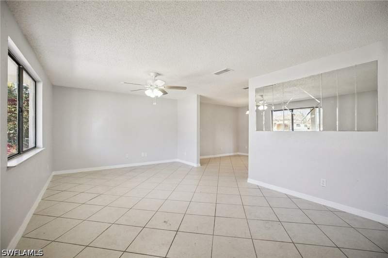2 bedroom SingleFamilyResidence at 17413 Lee Rd, San Carlos Park, Fort Myers — photo 3