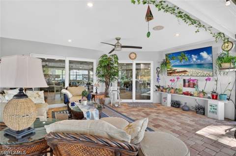 2424 Longboat Dr, Naples FL - photo 18 of 38