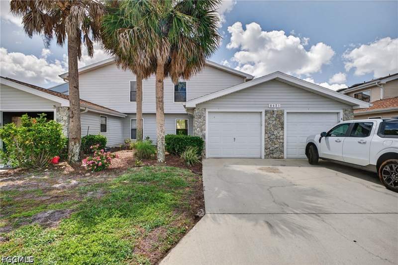 3 bedroom Townhouse at 8421 N Haven LN B, CYPRESS LAKE ESTATES, Fort Myers — photo 1