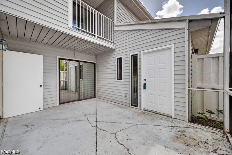 3 bedroom Townhouse at 8421 N Haven LN B, CYPRESS LAKE ESTATES, Fort Myers — photo 3