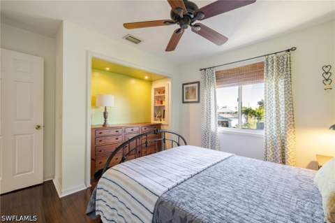 4730 Pembrooke Ln, Bonita Springs FL - photo 17 of 50