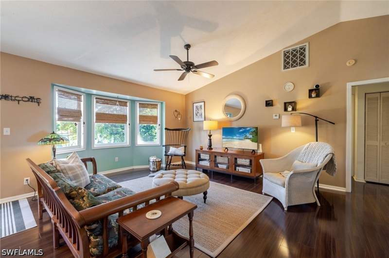 3 bedroom SingleFamilyResidence at 4730 Pembrooke Ln, Estero Bay Shores, Bonita Springs — photo 4