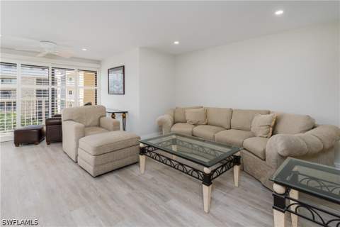 3450 Gulf Shore Blvd N 305, Naples FL - photo 14 of 43