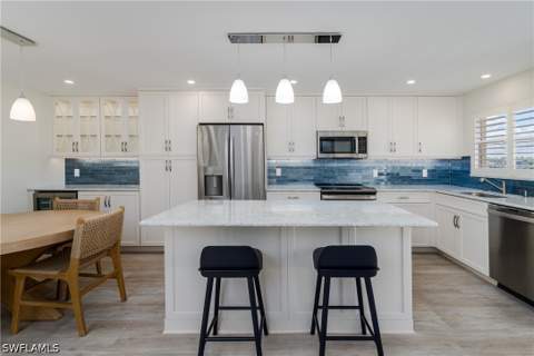 3450 Gulf Shore Blvd N 305, Naples FL - photo 16 of 43