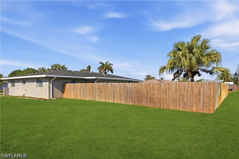 2 bedroom SingleFamilyResidence at 1405 Archer St, Country Club Estates, Lehigh Acres — photo 3
