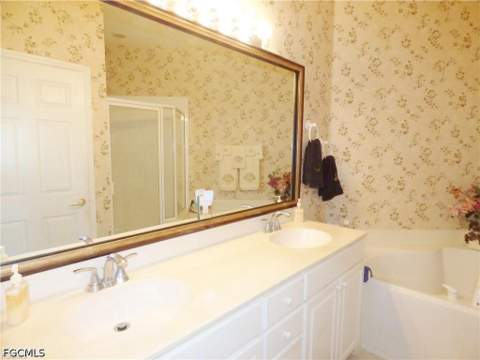 10018 Sky View Way 804, Fort Myers FL - photo 9 of 20