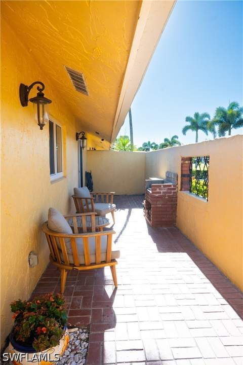 136 Harrison Rd L3, Naples FL - photo 6 of 50