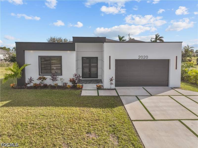 4 bedroom SingleFamilyResidence at 2020 Tropicana Pkwy W, Cape Coral, Cape Coral — photo 2