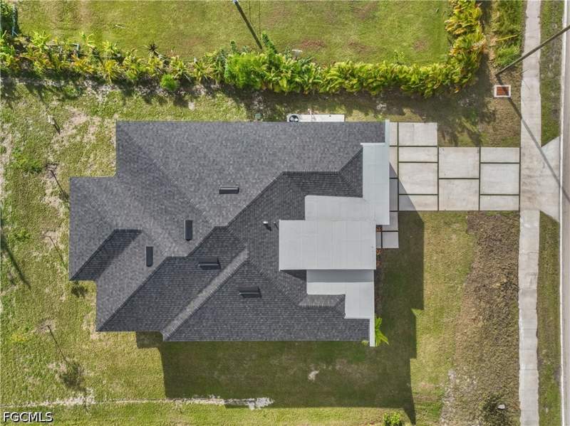 4 bedroom SingleFamilyResidence at 2020 Tropicana Pkwy W, Cape Coral, Cape Coral — photo 5