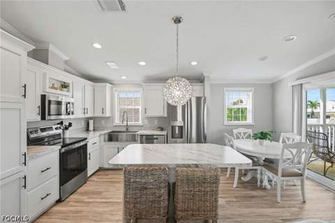 17770 Bryan Ct, Fort Myers Beach FL - photo 8 of 33