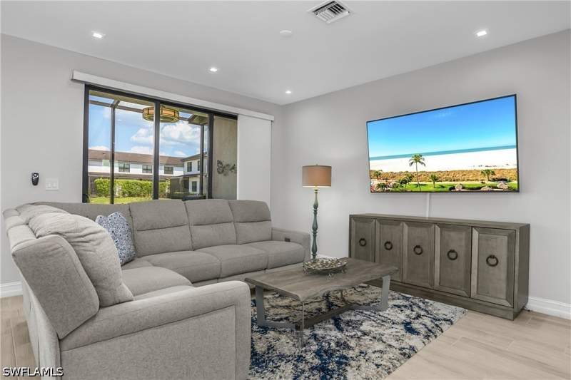3 bedroom Townhouse at 7588 Morgan Way, Vanderbilt Reserve, Naples — photo 3