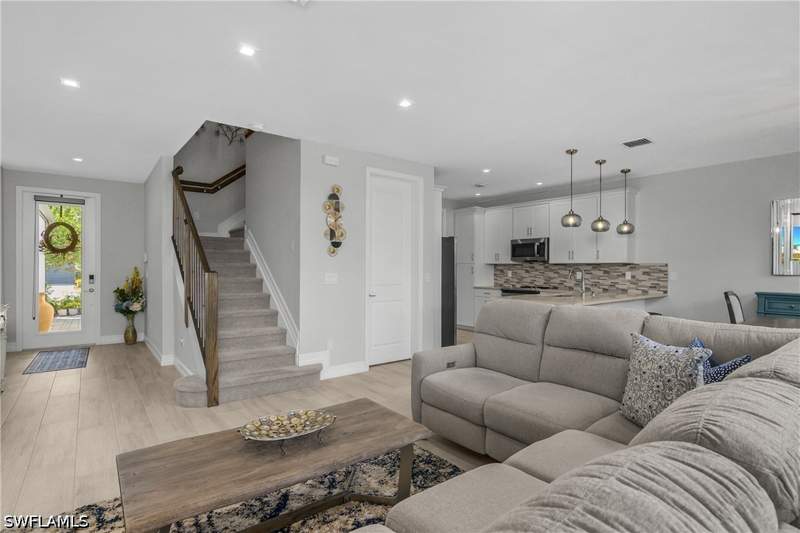 3 bedroom Townhouse at 7588 Morgan Way, Vanderbilt Reserve, Naples — photo 5