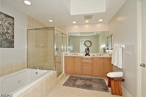2738 Tiburon Blvd E B403, Naples FL - photo 22 of 27