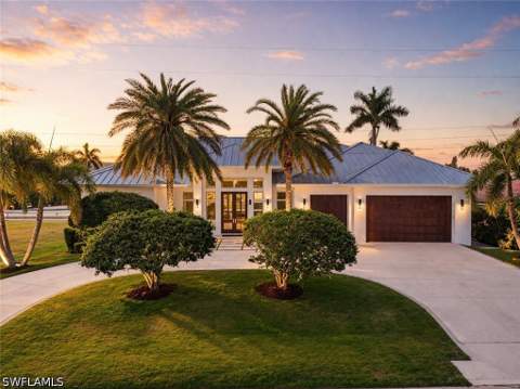 1467 Marlin Dr, Naples FL - photo 16 of 41