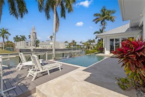 1467 Marlin Dr, Naples FL - photo 19 of 41