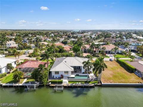 1467 Marlin Dr, Naples FL - photo 23 of 41