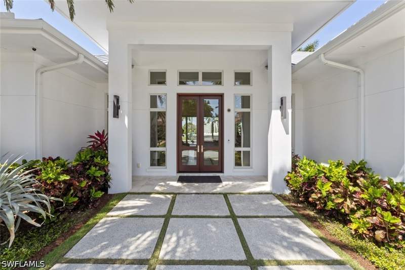 4 bedroom SingleFamilyResidence at 1467 Marlin Dr, Royal Harbor, Naples — photo 4