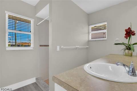 814 NW 11th Pl, Cape Coral FL - photo 17 of 38