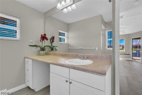 814 NW 11th Pl, Cape Coral FL - photo 18 of 38