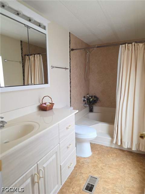 8290 Nault Rd, North Fort Myers FL - photo 14 of 26