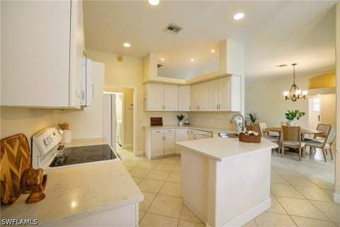 5235 Malvern Ct, Naples FL - photo 10 of 28