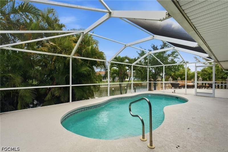 4 bedroom SingleFamilyResidence at 2105 SW 29th Ter, Cape Coral, Cape Coral — photo 3
