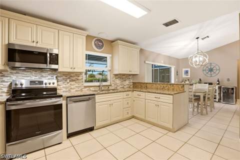26626 Robin Way, Bonita Springs FL - photo 12 of 44